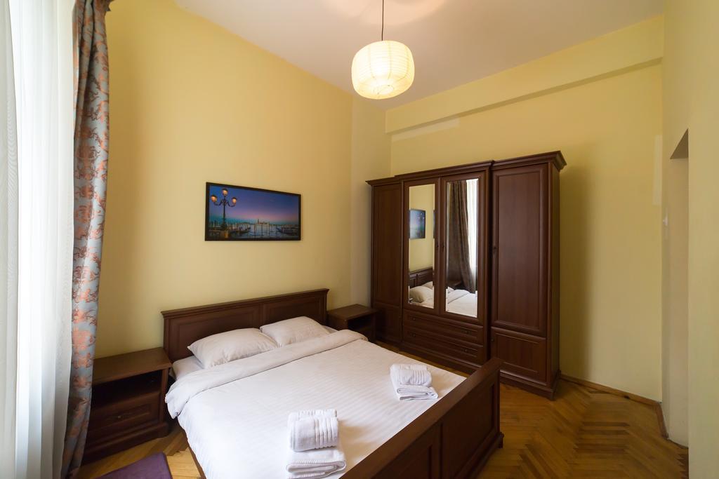 Cozy Apartment In Centre Of Kiev Esterno foto